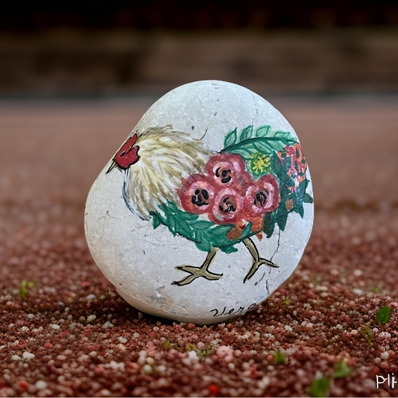 Handcrafted painted floral chicken rock white background stone red pink green - Picture 3 of 13